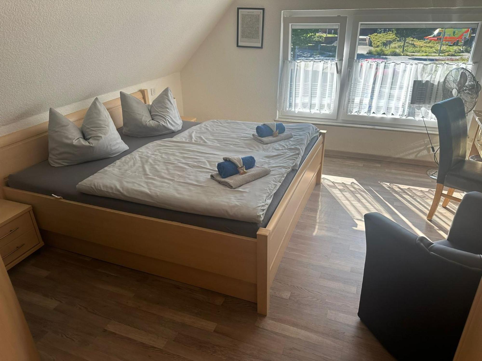 Zentrale Doppelbettzimmer Nordenham Extérieur photo